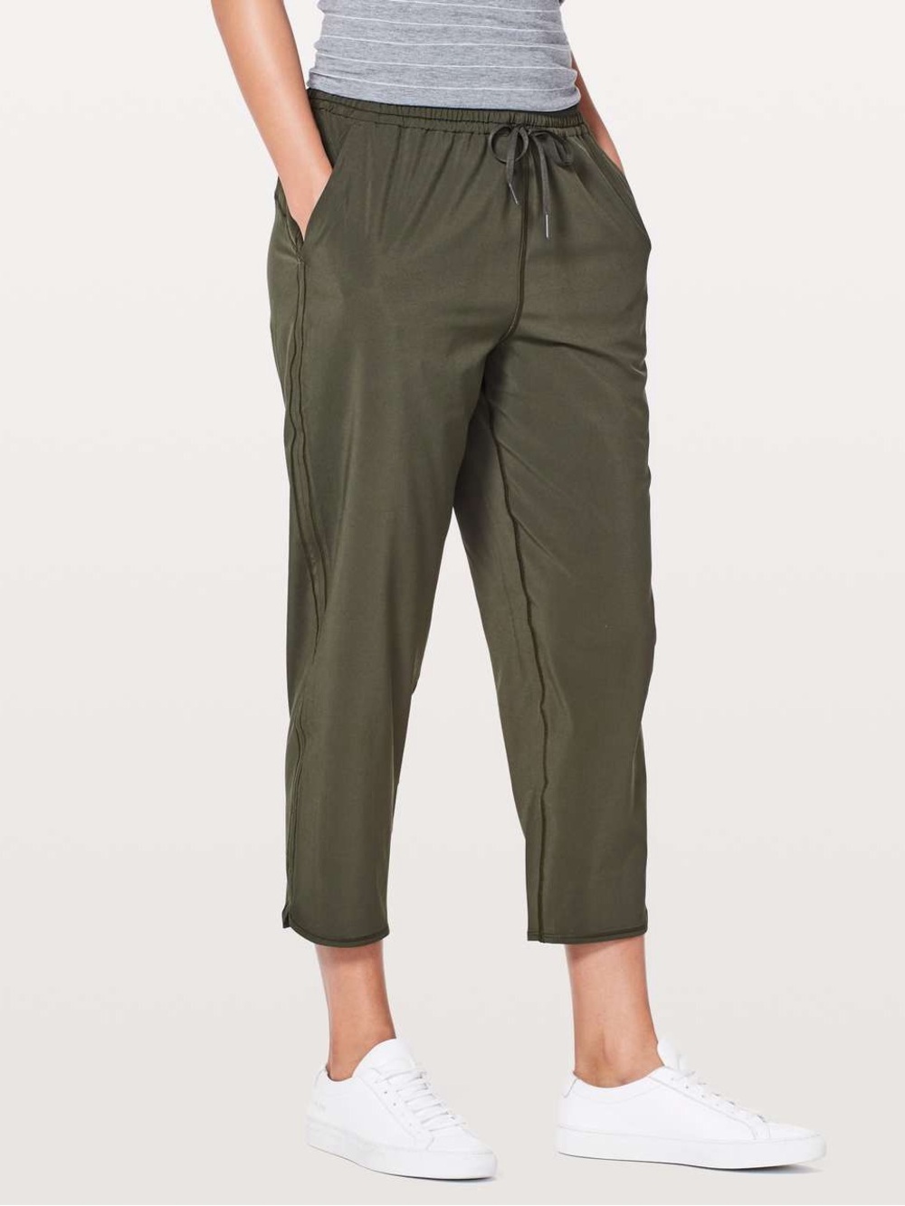 Lululemon Keep It Classic Crop 23” Dark Olive Jogger Pants Women’s‎ Size 4